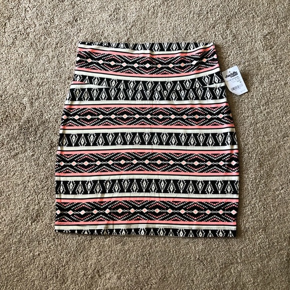 Charlotte Russe Dresses & Skirts - Charlotte Russe Skirt Size Medium
